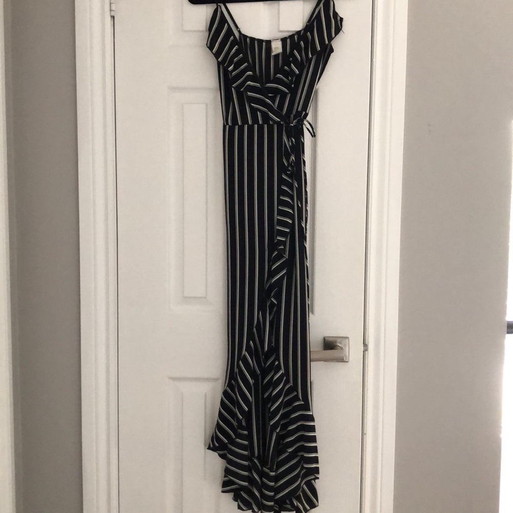 COCO AVANTE Wrap MAXI Dress